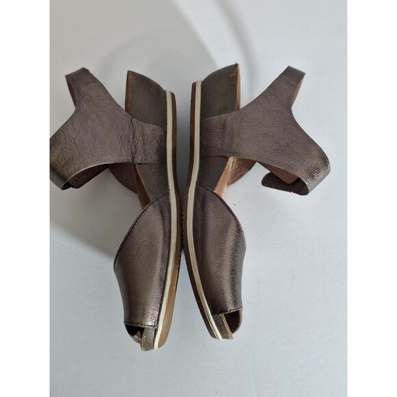 Dansko Vera Sandals Sz 39 US 9 Metallic Pewter Peep Toe Adjustable Strap Casual - Picture 8 of 14